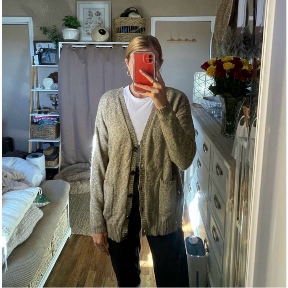 Forever 21 forest green button up knitted cardigan